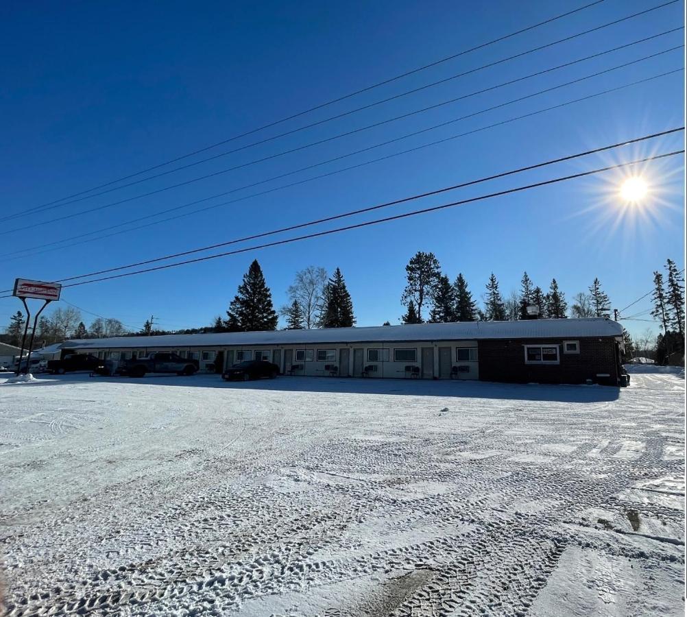 Village Inn & Suites - Sudbury Lively ภายนอก รูปภาพ